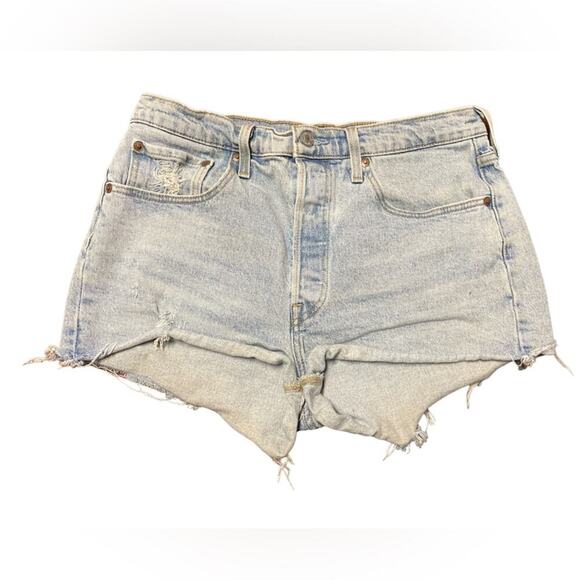 Levi’s 501 Distressed Denim Button Fly High Waist Shorts Women’s Size 30 - Picture 1 of 7